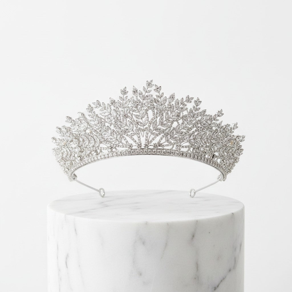 CUBIC ZIRCONIA COLLECTION - LUXE STATEMENT TIARA - AHB251 SILVER