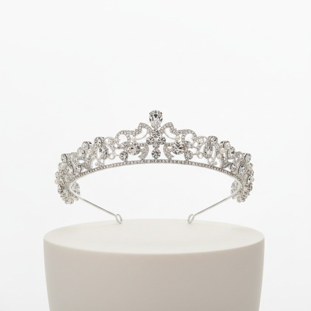 CUBIC ZIRCONIA COLLECTION -VINTAGE INSPIRED CRYSTAL TIARA - AHB252 SILVER