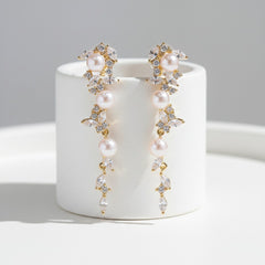 CUBIC ZIRCONIA COLLECTION - EXQUISITE VINTAGE SPARKLE EARRINGS - CZER945 GOLD