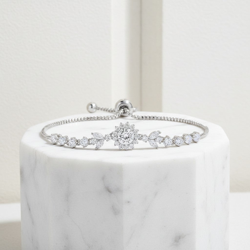 CUBIC ZIRCONIA COLLECTION - CHIC ADJUSTABLE CRYSTAL BRACELET - BR181 SILVER