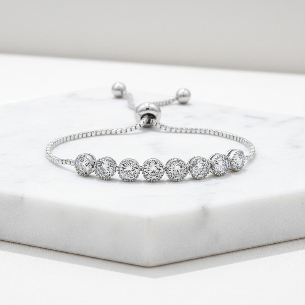 CUBIC ZIRCONIA COLLECTION - SIMPLY CHIC ADJUSTABLE BRACELET - BR182 SILVER