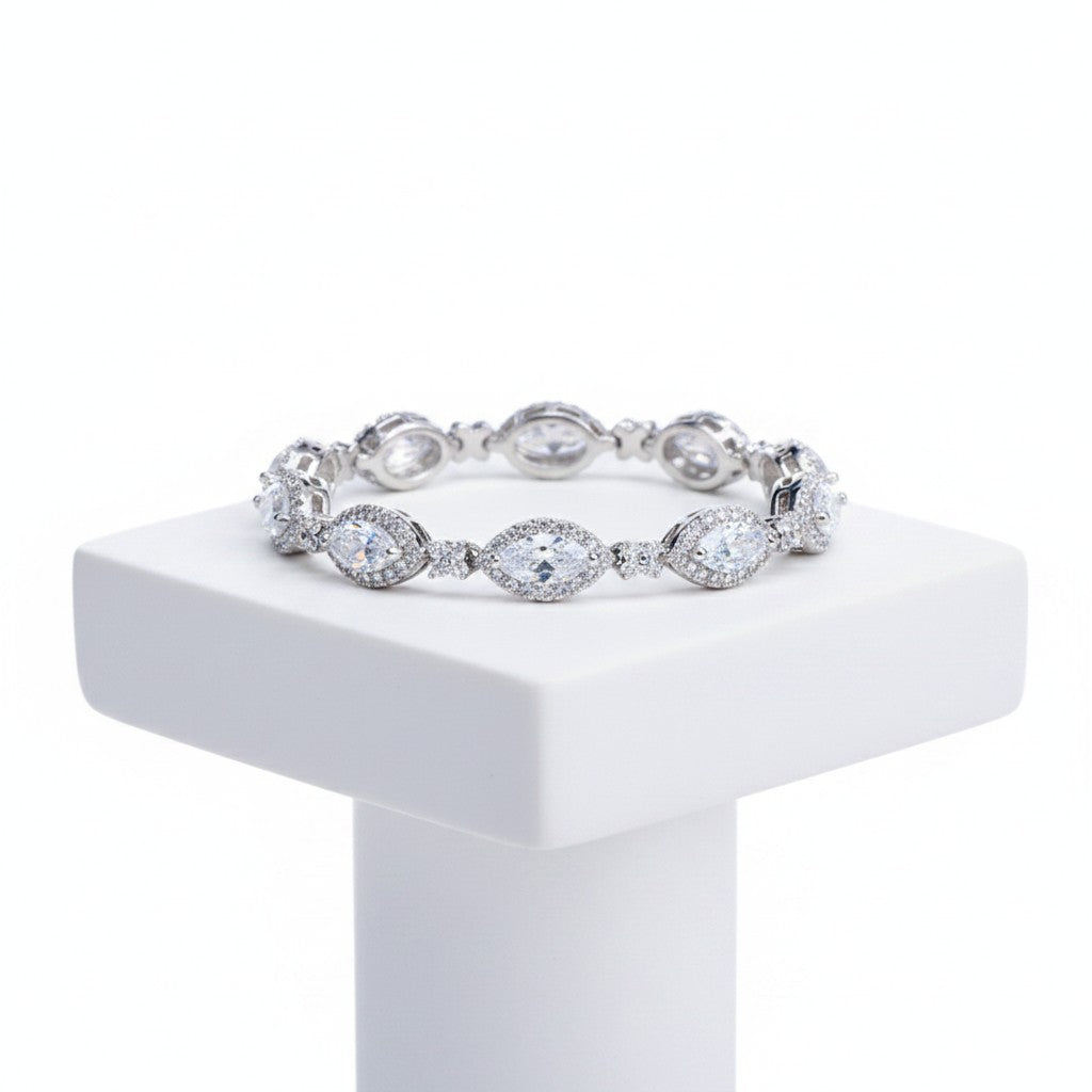 CUBIC ZIRCONIA COLLECTION - STYLISH STARLET BRACELET - BR183 SILVER