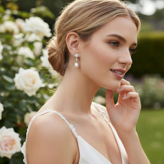 CUBIC ZIRCONIA COLLECTION - CHIC FRESHWATER PEARL EARRINGS - CZER949 SILVER