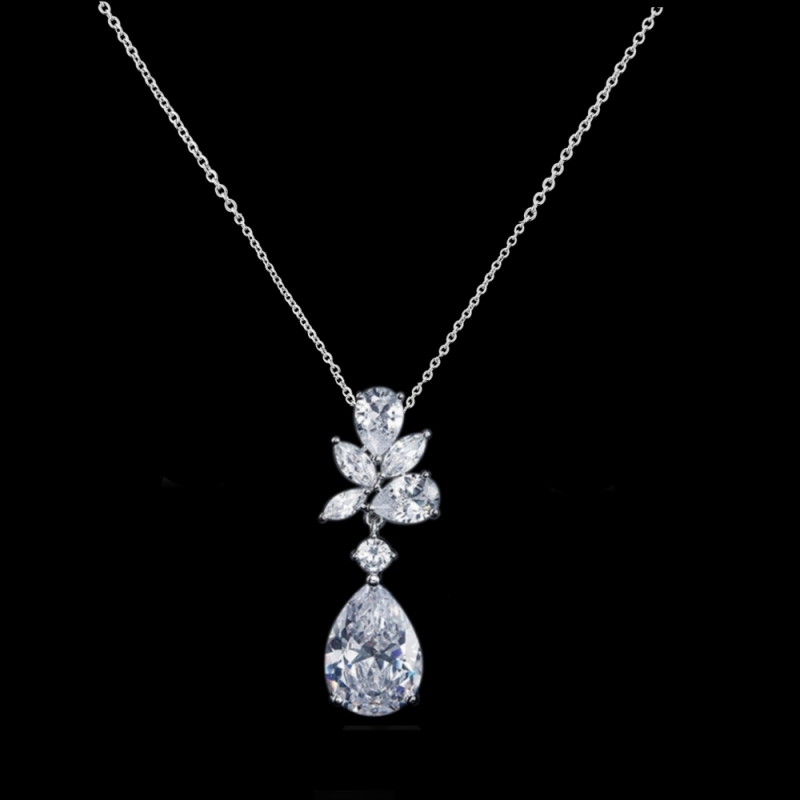CUBIC ZIRCONIA COLLECTION - EXQUISITE STARLET NECKLACE - CZNK90 - SILVER