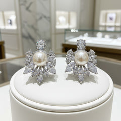 CUBIC ZIRCONIA COLLECTION - SIMPLE SPARKLE EARRINGS - CZER482 SILVER