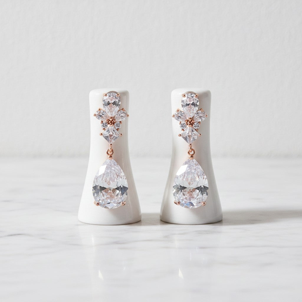 CUBIIC ZIRCONIA COLLECTION - EXQUISITE TEARDROP CRYSTAL EARRINGS - CZER485 ROSE GOLD
