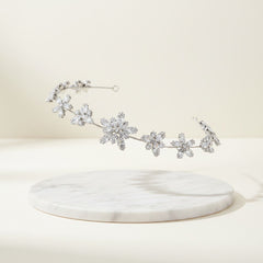 CUBIC ZIRCONIA COLLECTION - STARBURST CRYSTAL VINE - HP166 SILVER