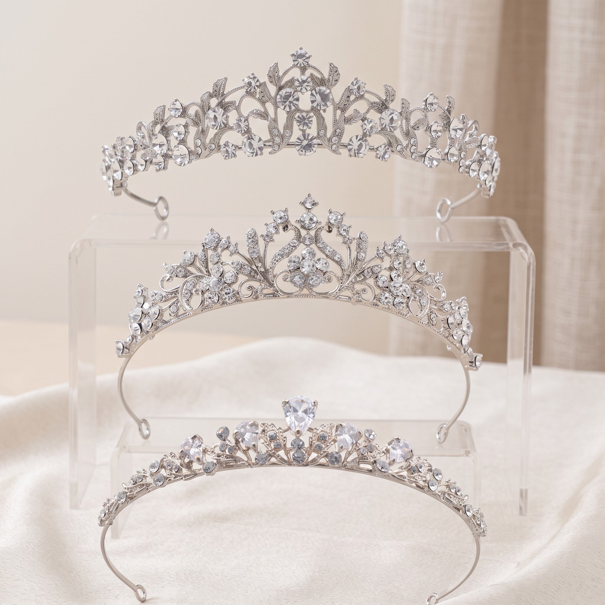 ATHENA - EXQUISITE SILVER TIARA COLLECTION - 1