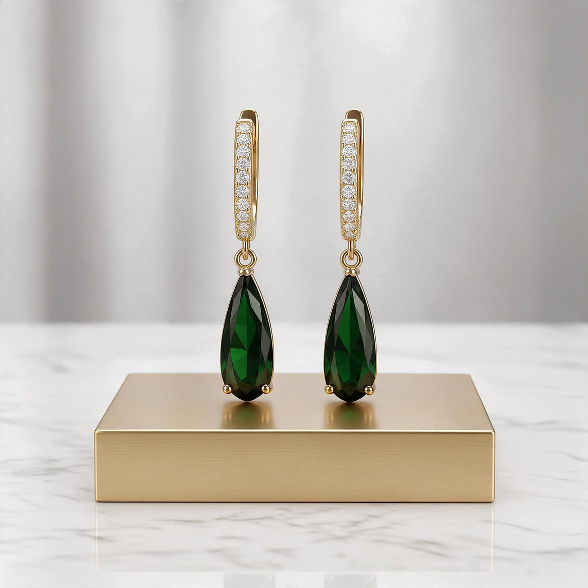 BEDAZZLE CRYSTAL DROP EARRINGS - EMERALD