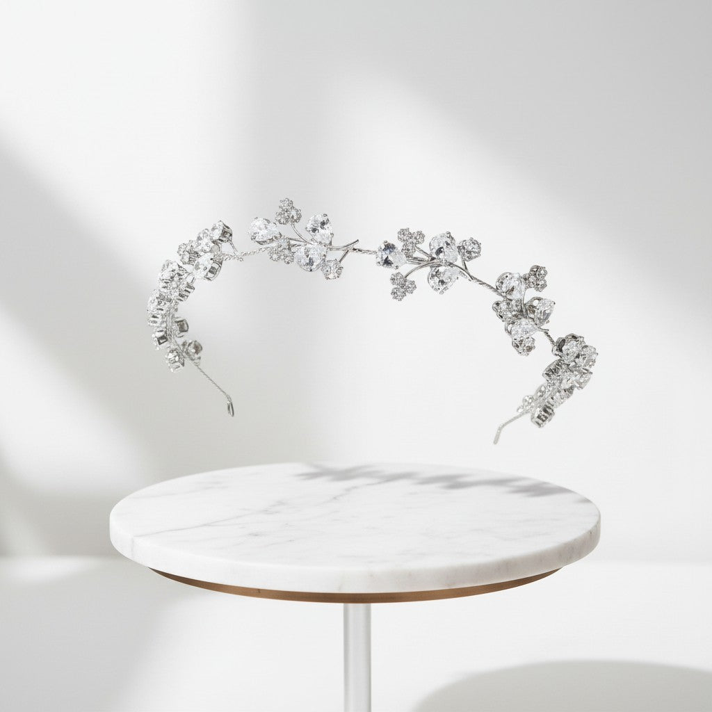 CUBIC ZIRCONIA COLLECTION - GLITZY SPARKLE HAIR VINE - HP170 SILVER