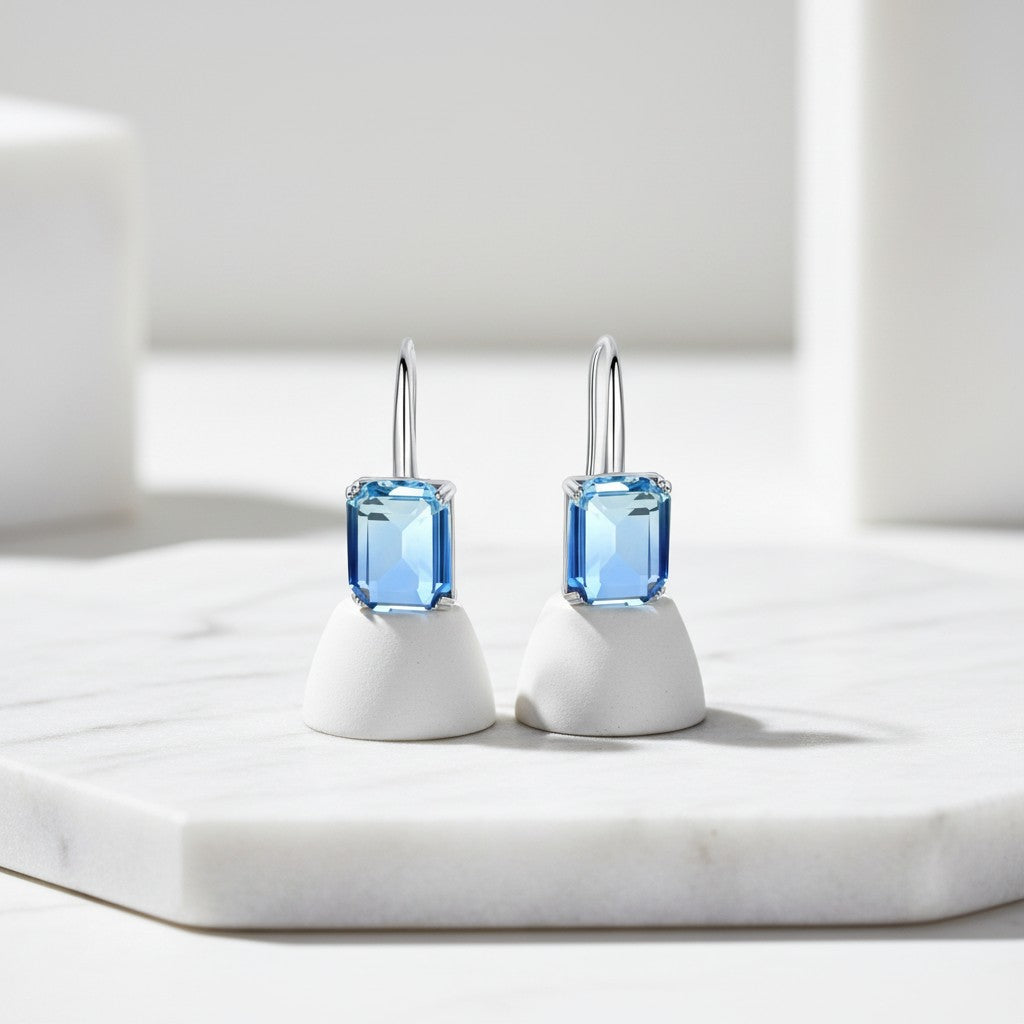 CUBIC ZIRCONIA COLLECTION - BLUE STARLET EARRINGS - CZER493