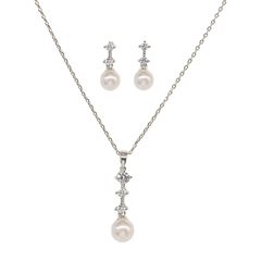 CUBIC ZIRCONIA COLLECTION - DAINTY PEARL NECKLACE SET - CZNK95 SILVER