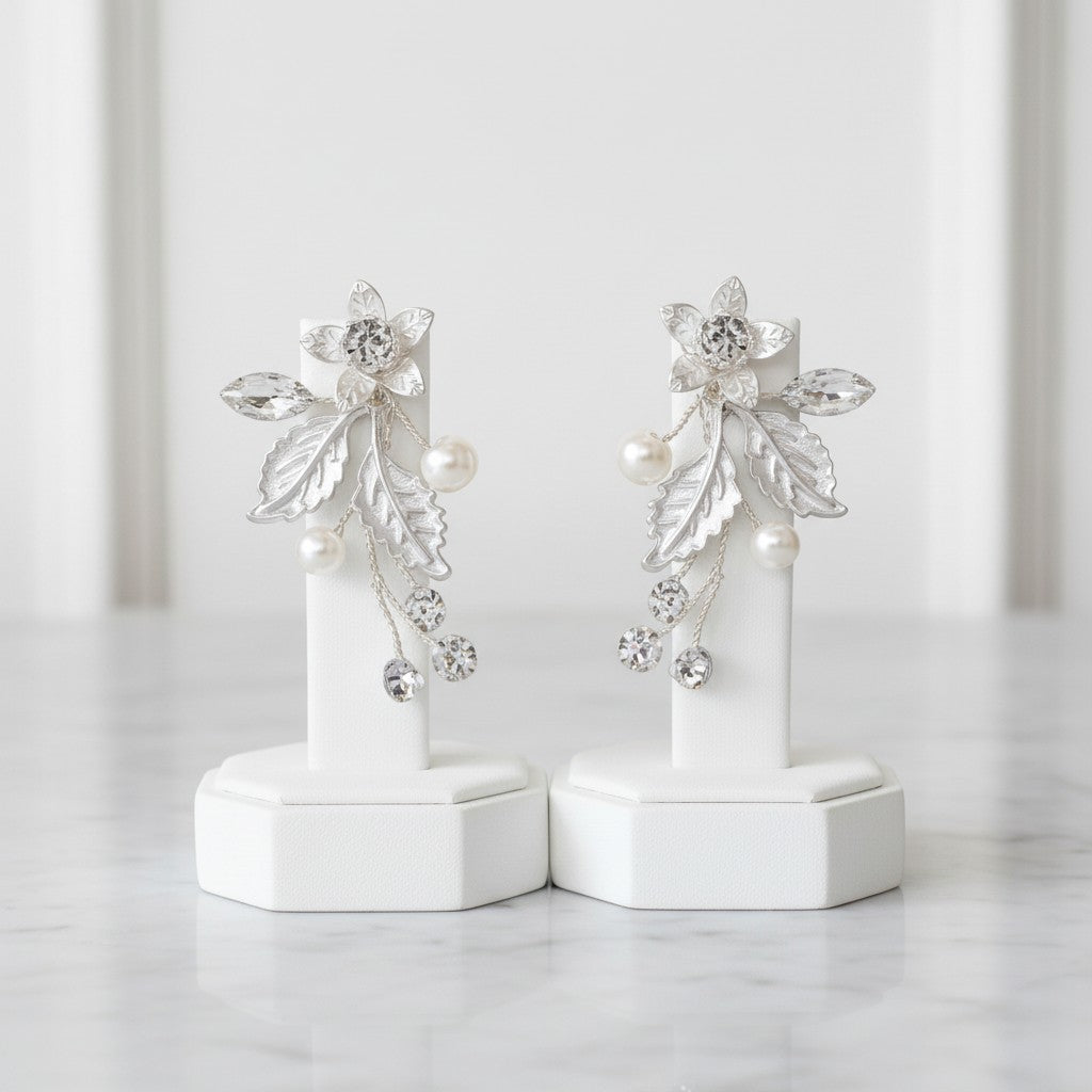ATHENA COLLECTION - FLORAL ROMANCE EARRINGS - SILVER - ER495
