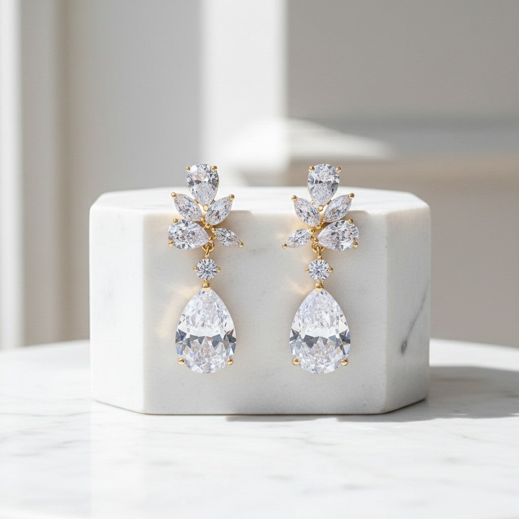 CUBIC ZIRCONIA COLLECTION - EXQUISITE STARLET EARRINGS - CZER445 GOLD