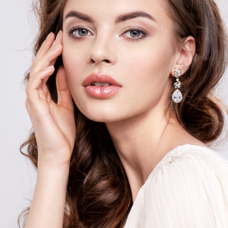 CUBIC ZIRCONIA COLLECTION - CHARLOTTE CRYSTAL EARRINGS - CZER499