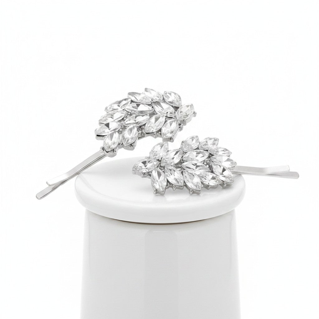 ATHENA COLLECTION - VINTAGE GLITZY CLIPS - (CLIP 755) SILVER