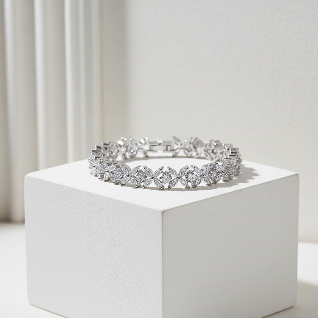 CUBIC ZIRCONIA COLLECTION - GLAM SPARKLE BRACELET - BRA50 SILVER