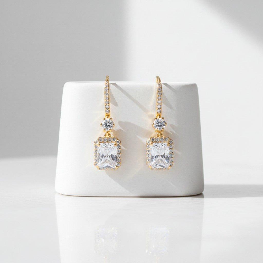 CUBIC ZIRCONIA COLLECTION - CRYSTAL GLAM EARRINGS - CZER513 GOLD