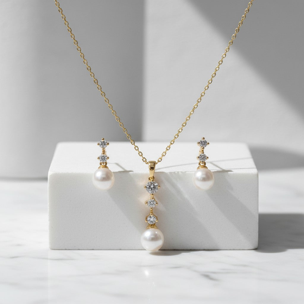 CUBIC ZIRCONIA COLLECTION - DAINTY PEARL NECKLACE SET - CZNK95 GOLD