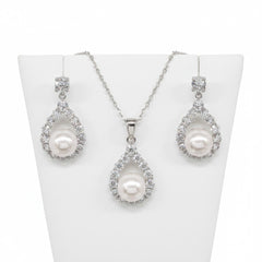 CUBIC ZIRCONIA COLLECTION - PEARL ELEGANCE NECKLACE SET - SILVER (CZNK102)