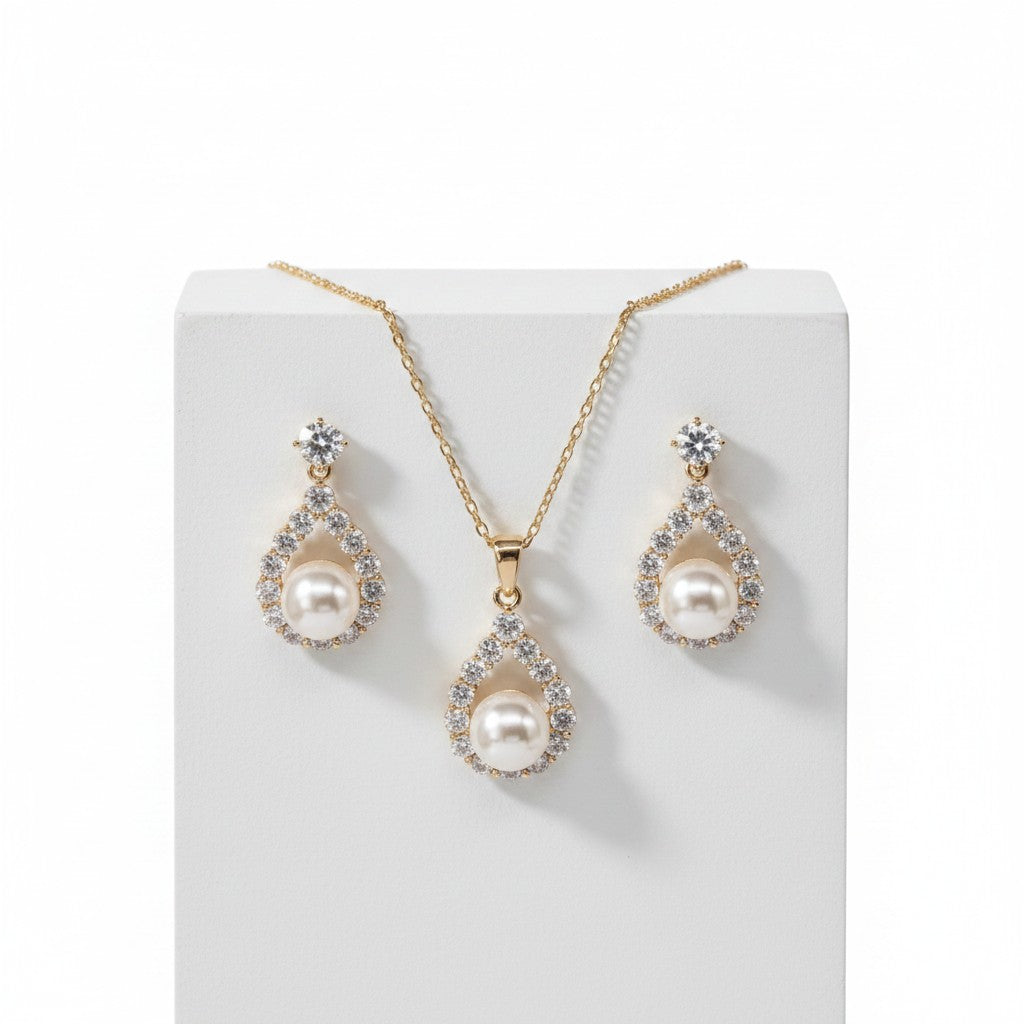 CUBIC ZIRCONIA COLLECTION - PEARL ELEGANCE NECKLACE SET - (CZNK102) GOLD