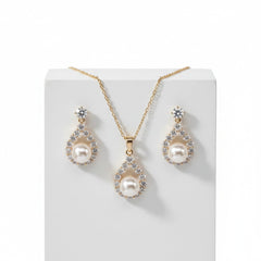 CUBIC ZIRCONIA COLLECTION - PEARL ELEGANCE NECKLACE SET - (CZNK102) GOLD