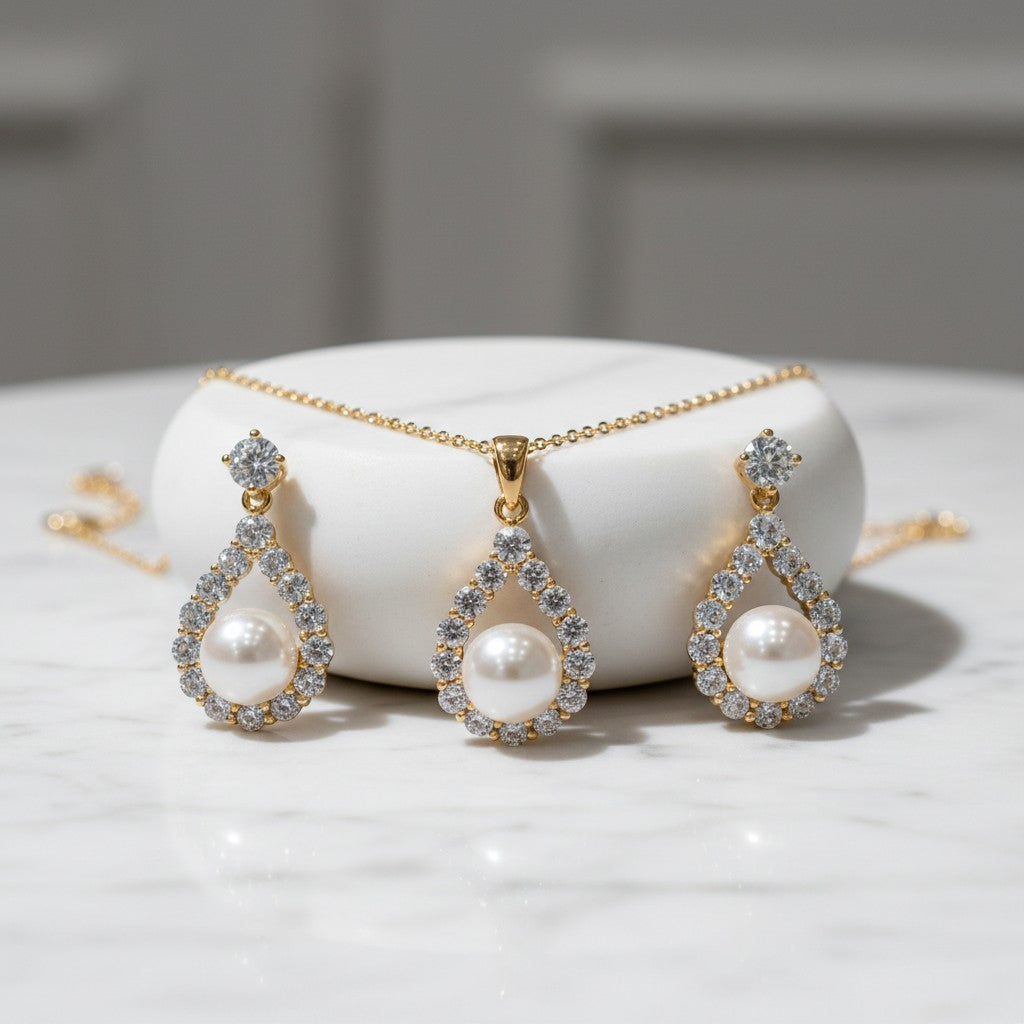 CUBIC ZIRCONIA COLLECTION - PEARL ELEGANCE NECKLACE SET - (CZNK102) GOLD