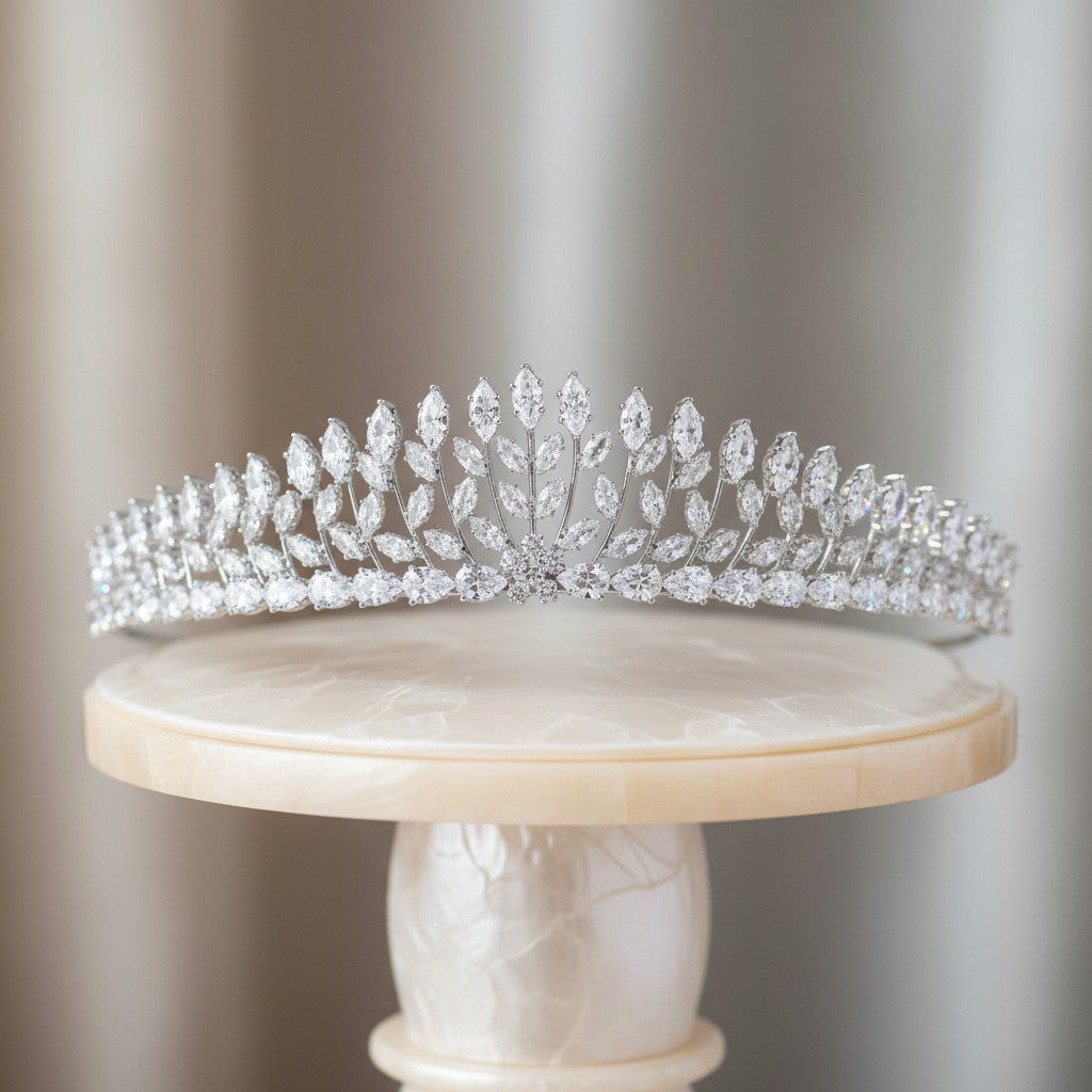 CUBIC ZIRCONIA COLLECTION - CRYSTAL SHIMMER TIARA - AHB35