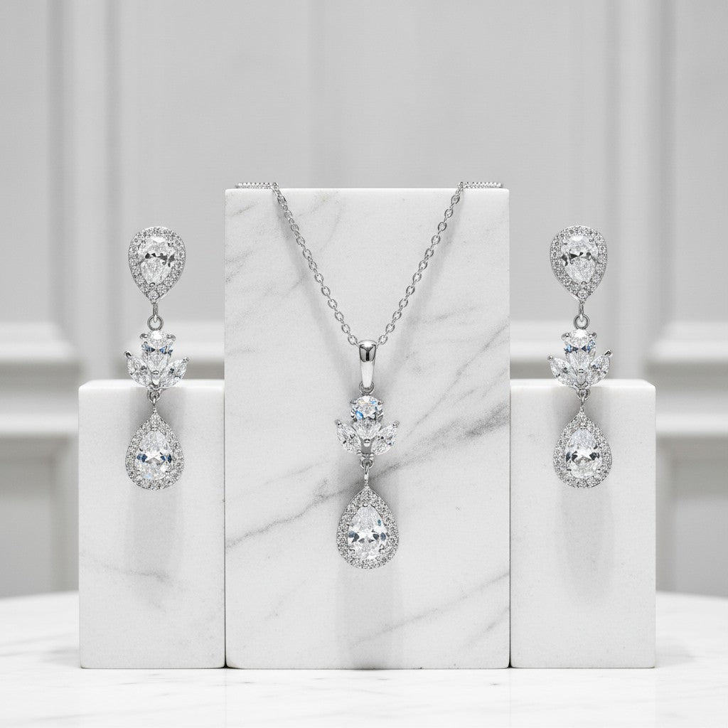 CUBIC ZIRCONIA COLLECTION - SIMLE ELEGANCE NECKLACE SET - CZNK105 SILVER