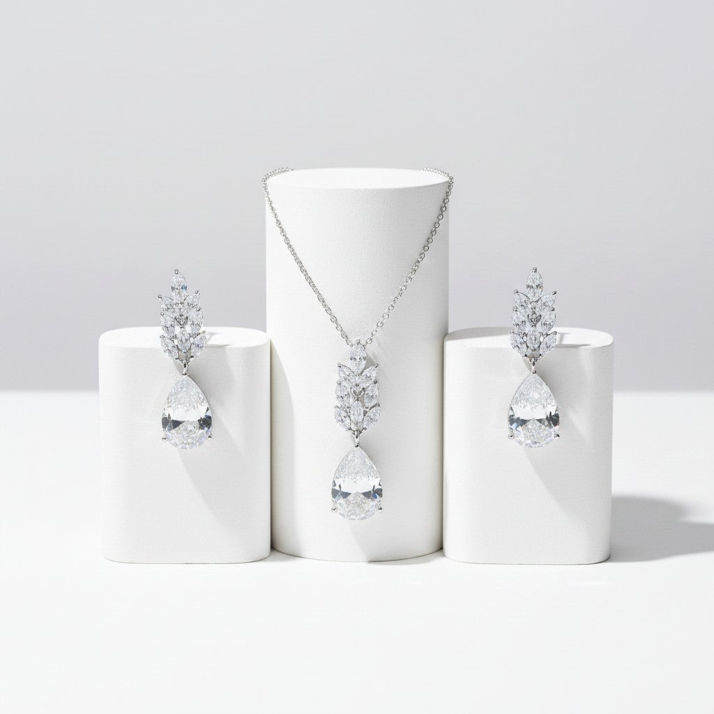CUBIC ZIRCONIA COLLECTION - STARLET CHIC  NECKLACE SET - CZNK107 SILVER