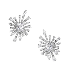 CUBIC ZIRCONIA COLLECTION - CRYSTAL ALLURE EARRINGS - CZER523 SILVER