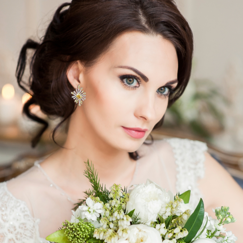 CUBIC ZIRCONIA COLLECTION - CRYSTAL ALLURE EARRINGS - CZER523 EMERALD