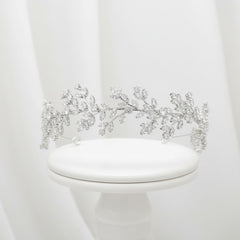 CUBIC ZIRCONIA COLLECTION - GRACEFUL CRYSTAL HEADBAND - AHB43 SILVER