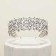 CUBIC ZIRCONIA COLLECTION - BEJEWELLED DECO HEADPIECE - SILVER - AHB49
