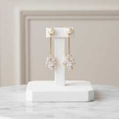 CUBIC ZIRCONIA COLLECTION - PEARL ELEGANCE EARRINGS - GOLD - CZER530