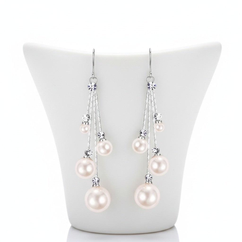 CUBIC ZIRCONIA COLLECTION - PEARL DROPS EARRINGS - SILVER CZER531