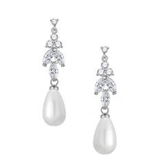CUBIC ZIRCONIA COLLECTION - PEARL ELEGANCE EARRINGS - CZER540