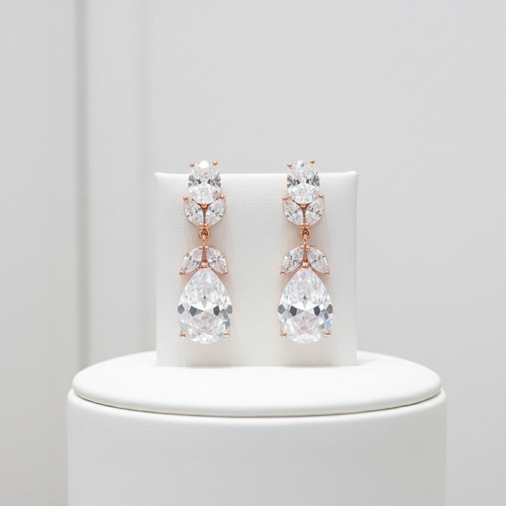 CUBIC ZIRCONIA COLLECTION - CRYSTAL STARLET EARRINGS - CZER501 ROSE GOLD