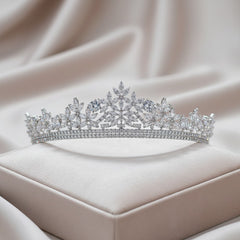 CUBIC ZIRCONIA COLLECTION - STARLET DIVINE TIARA - AHB115