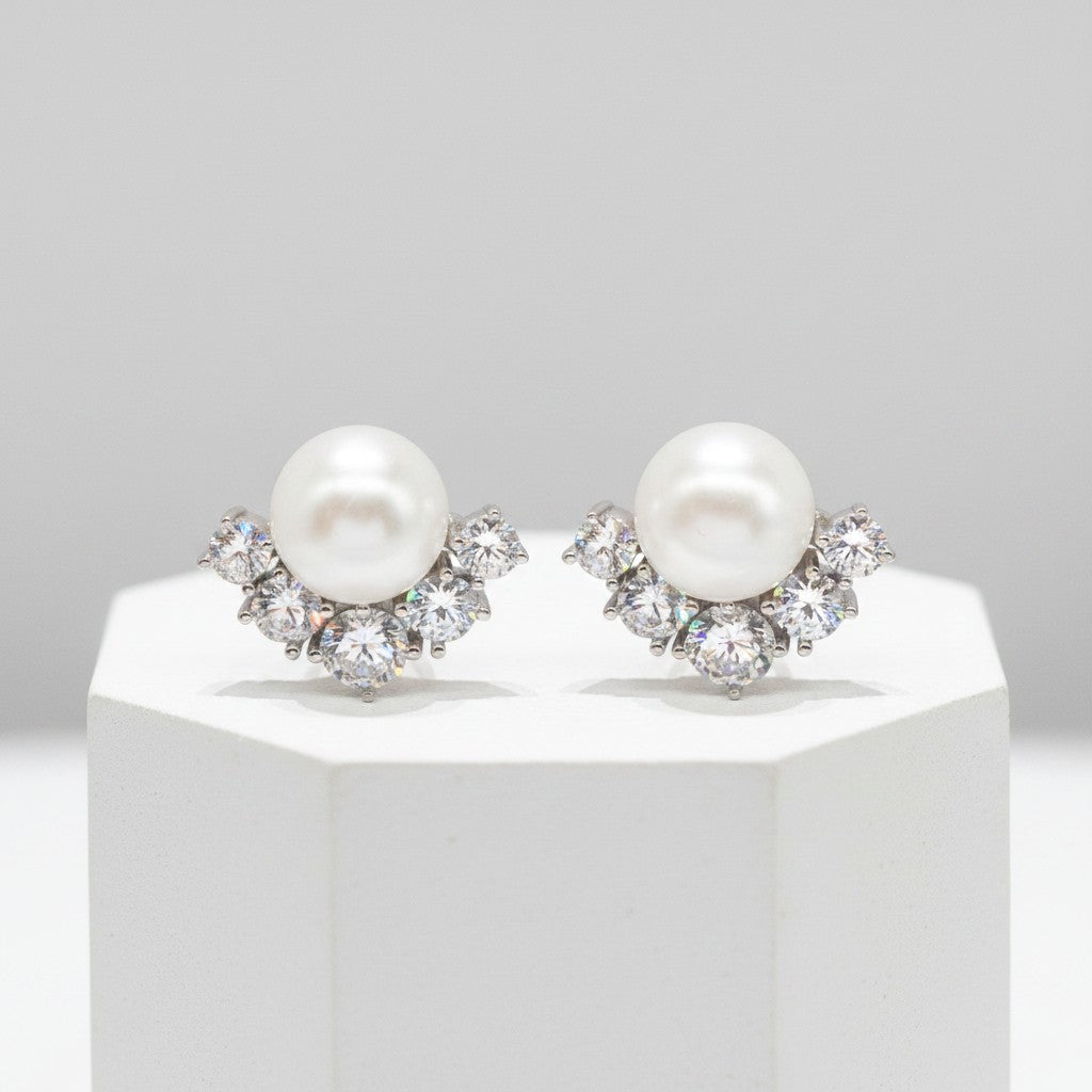 CUBIC ZIRCONIA COLLECTION - ELEGANCE PEARL EARRINGS - CZER544 SILVER