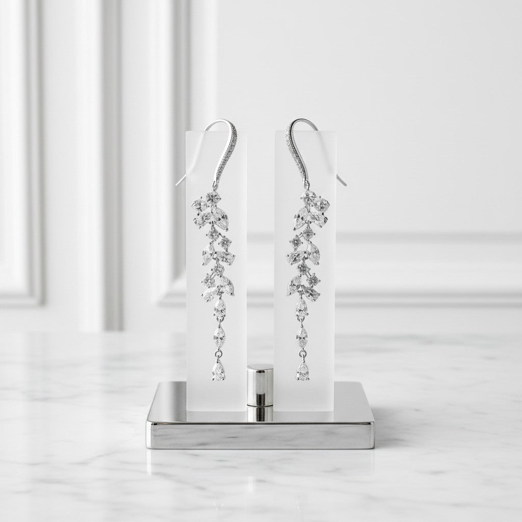 CUBIC ZIRCONIA COLLECTION - SHIMMERING CRYSTAL DROP EARRINGS - CZER546