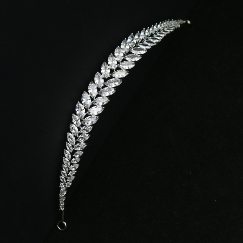 CUBIC ZIRCONIA COLLECTION - GRACEFUL BEAUTY HEADPIECE - AHB69 SILVER