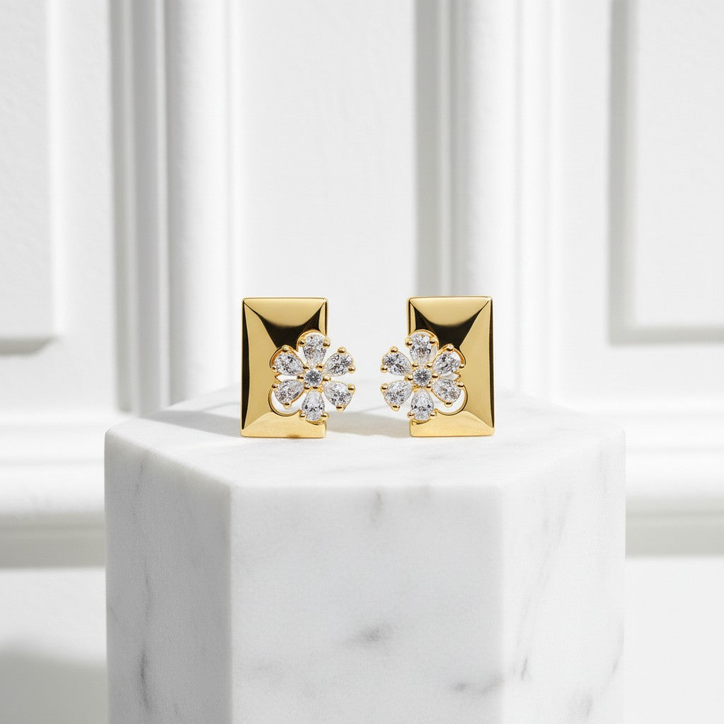 CUBIC ZIRCONIA COLLECTION - DAISY SPARKLE EARRINGS - 18K GOLD PLATED - CZER548