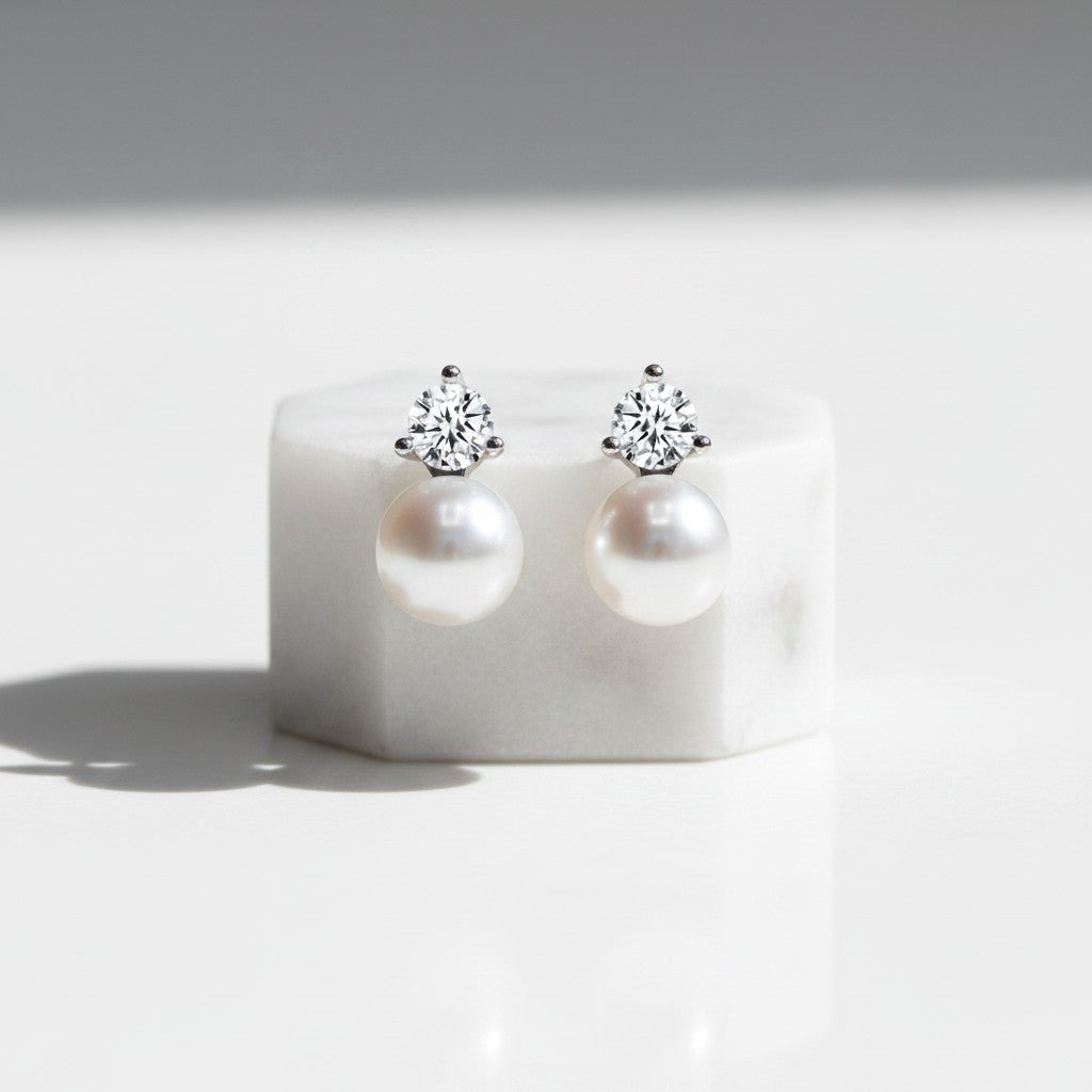 CUBIC ZIRCONIA COLLECTION - CLASSIC PEARL EARRINGS - CZER551