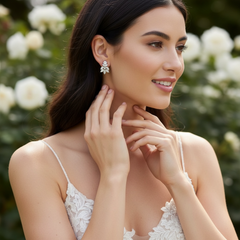 CUBIC ZIRCONIA COLLECTION - CRYSTAL DIVINE EARRINGS - CZER557