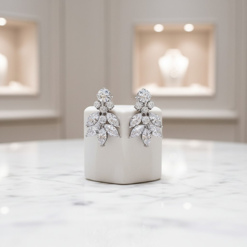 CUBIC ZIRCONIA COLLECTION - CRYSTAL DIVINE EARRINGS - CZER557