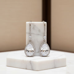 CUBIC ZIRCONIA COLLECTION - SPARKLE GEM EARRINGS - CZER562 SILVER