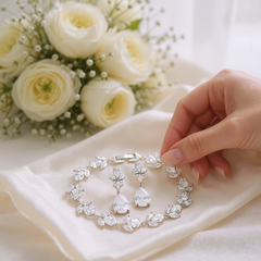CUBIC ZIRCONIA COLLECTION - EXQUISITE SPARKLE BRACELET SET - SILVER- BR112