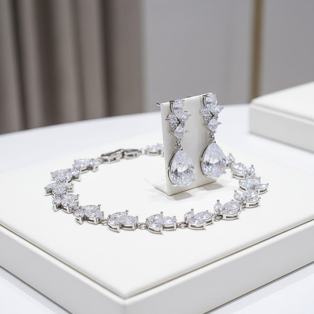 CUBIC ZIRCONIA COLLECTION - EXQUISITE SPARKLE BRACELET SET - SILVER- BR112
