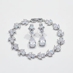 CUBIC ZIRCONIA COLLECTION - EXQUISITE SPARKLE BRACELET SET - SILVER- BR112